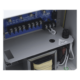 Fuente de Poder CCTV / 4 Salidas / 24 Vca @ 3.5 A o 28 Vca @ 3 A / 115 Vca / NEMA 1