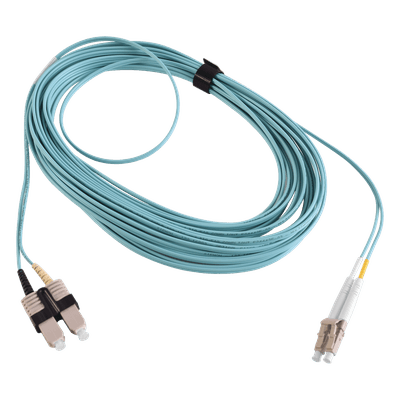 Jumper de Fibra Óptica Multimodo 50/125 XGLO OM3, LC-SC Duplex, OFNR, Color Aqua, 10 Metros (32.81 Pies)
