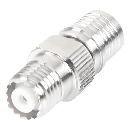 Adaptador en Línea, de Conector QMA (Quick Mate) Macho a Mini-UHF Hembra, Bronce Blanco/ Oro/ Teflón.