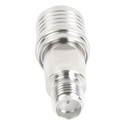 Adaptador en Línea de Bajo PIM, de Conector QMA (Quick Mate) Macho a SMA Hembra, Bronce Blanco/ Oro/ Teflón.