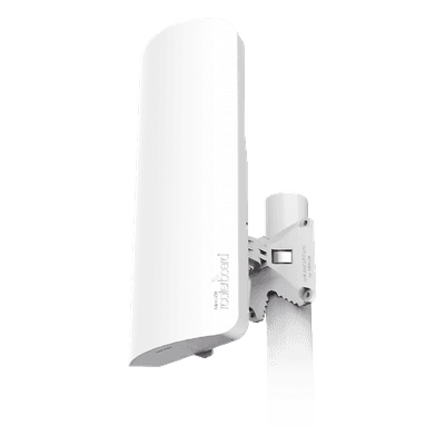 (mANTBox 52 15s) Estación base de banda dual de 2.4 / 5 GHz con una potente antena sectorial incorporada