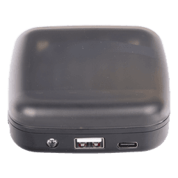 Power bank y Cargador para baterías 2 en 1,  carga individual y/o  simultánea hasta 4 baterías,  (AA y AAA, Ni-MH y Li-Ion)