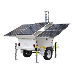 Torre de Vigilancia Móvil / Mástil Retráctil 7.5 m (24.6 ft) / 3 Bases para Paneles Solares / Traila para Videovigilancia o Iluminación / Construcción Resistente a Clima Adverso