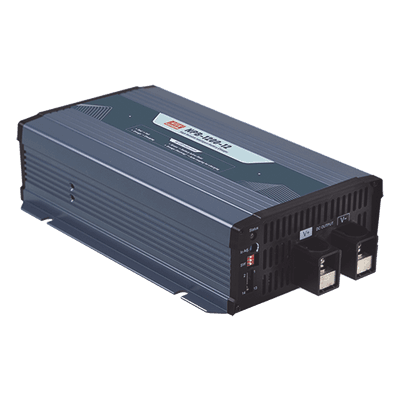 Cargador de Baterías de Plomo Ácido y Litio / 70A / 12V / Bancos 240 a 800 Ah / -30°C a +70°C / Control CANBus