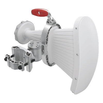 Antena Sectorial Asimétrica de 90° 4900 - 7125 MHz, 15 dBi con soporte mejorado, listas para TwisPort sin pérdida