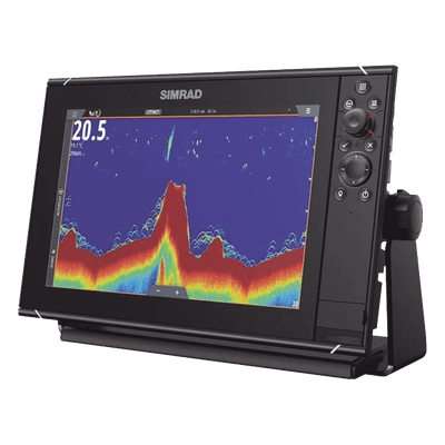 Pantalla Náutica NSS12 evo3S / Pantalla SolarMAX IPS 12 Pulgadas / Procesador iMX 8 / Ecosonda Integrada 1kW CHIRP / Conectividad Inalámbrica / Cartografía C-MAP® Preinstalada / Compatibilidad con Accesorios Simrad / Montaje Flush
