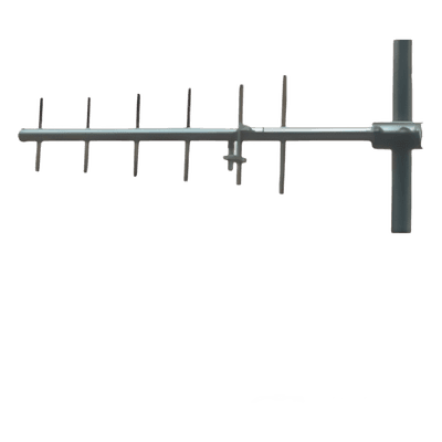 Antena Yagi Direccional / 6 Elementos / 450-470 MHz / 10 dB Ganancia / 300 W / 161 km/h Resistencia Viento