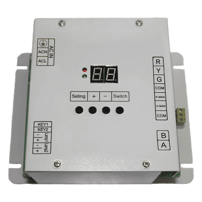 Controlador de Tráfico Peatonal / 5 Salidas / 110 VCA / Gabinete con Montaje / Integración Alarma Acústica