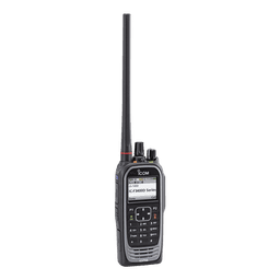 Radio digital NXDN con pantalla a color en la banda de VHF, rango de frecuencia 136-174MHz, 1024 canales, teclado DTMF, sumergible IP67, encriptación DES, GPS, bluethooth, grabador de voz.  Batería, cargador, antena y clip incluidos.