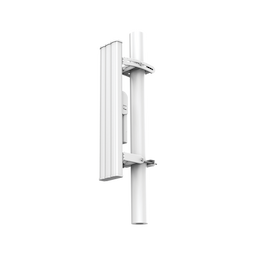 Antena Sectorial de 90° AirMetro con 20dBi en Banda 5Ghz (5150-5850 Mhz) Slant 45° Compatibilidad Multi-Marca para enlaces Multipunto, Conectores SMA Hembra Inverso.