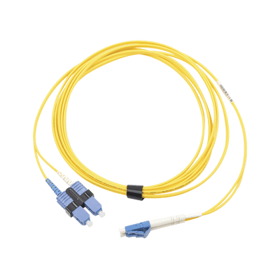 Jumper de Fibra Óptica Monomodo (OS2), XGLO, LC/UPC-SC/UPC Duplex, OFNR, Color Amarillo, 3 Metros