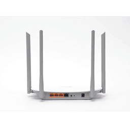 Router Inalámbrico ISP doble banda AC, 2.4 GHz y 5 GHz Hasta 1167 Mbps, 4 antenas externas omnidireccional, 3 Puertos LAN 10/100/1000 Mbps, 1 Puerto WAN 10/100/1000 Mbps