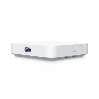 UniFi Cloud Gateway MAX, Router con todos los servicios UniFi, administra hasta 30 dispositivos UniFi y 300 clientes. 1 pto WAN 2.5G, 4 pts LAN 1G (uno configurable como WAN), seguridad IDS/IPS, VPN, bloqueo de apps/URLs, 512 GB memoria interna